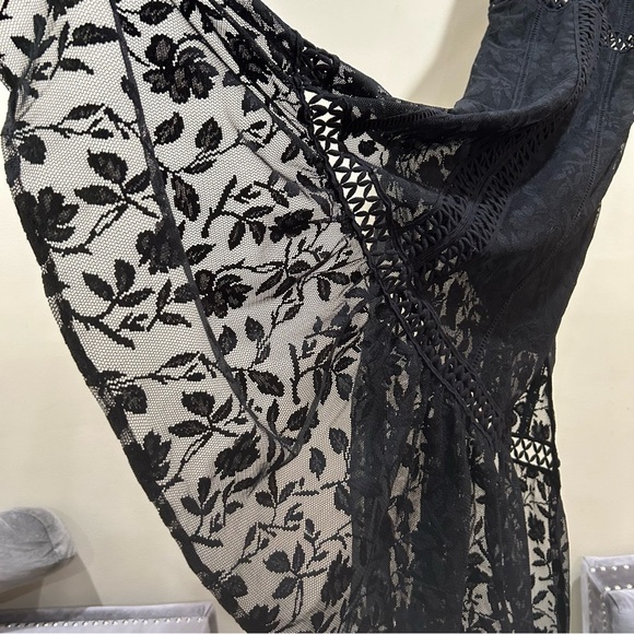 Free People laced long black dress. Size 2 - Picture 7 of 7